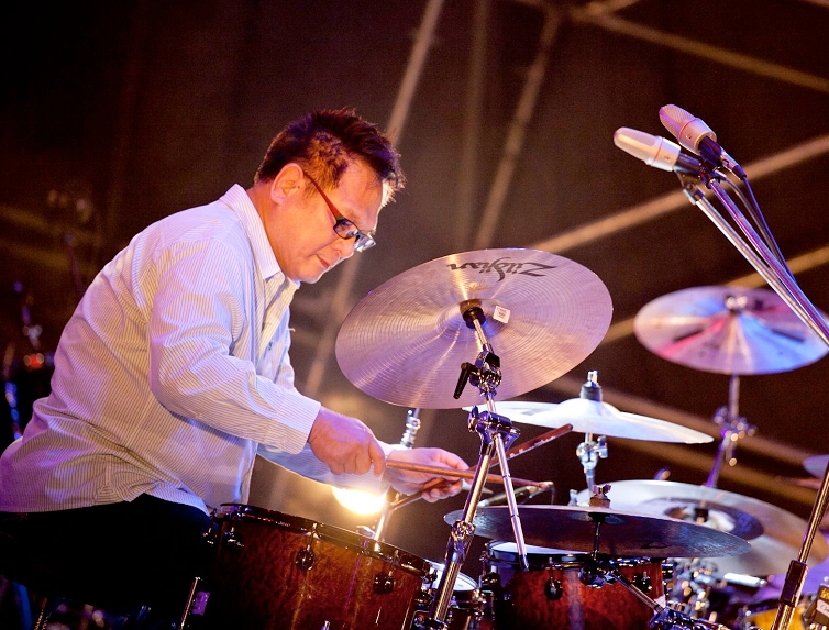 Taiwan’s King of Drumming – Rich Huang